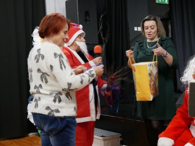 Okładka albumu: Mikołajki z Klubem Seniora